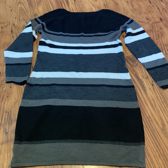 Reitmans medium sweater dress - Picture 5 of 5